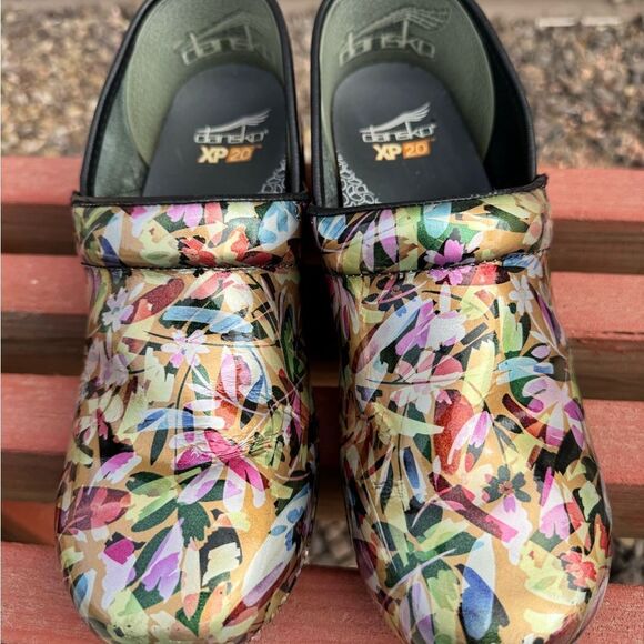 Dansko Tropical Garden Patent Clogs - Picture 6 of 15